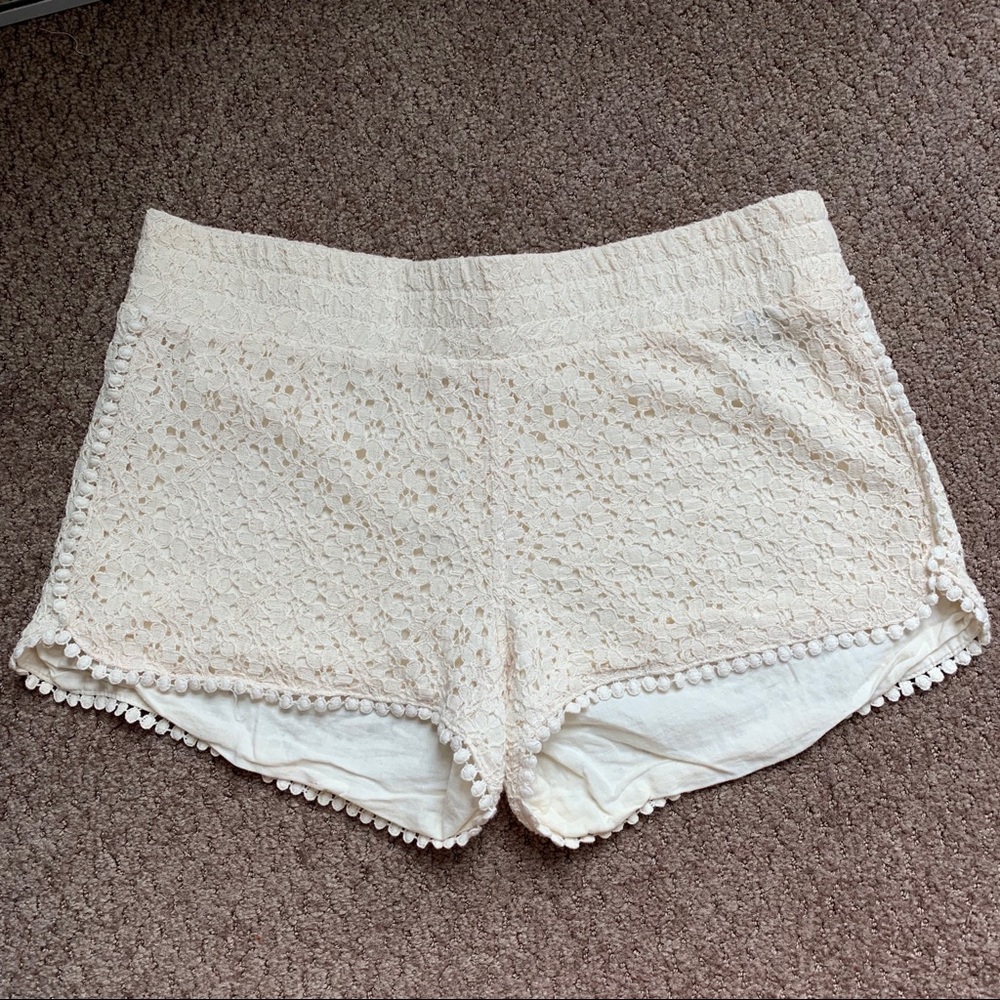 Cream Lace shorts